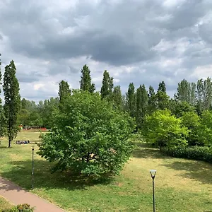 Apartamento Trilocale In Zona Bocconi/navigli, Milán
